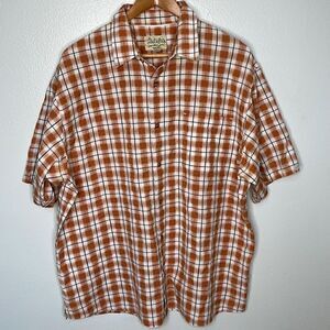 Cabela’s short sleeve button up shirt.  Size XL.